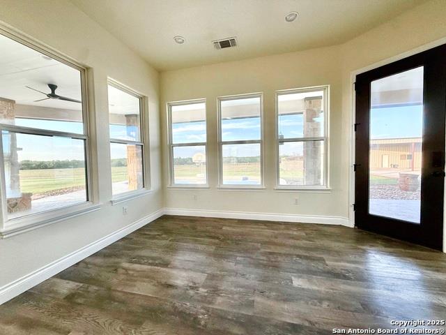 7803 US Highway 181, Falls City, TX 78113