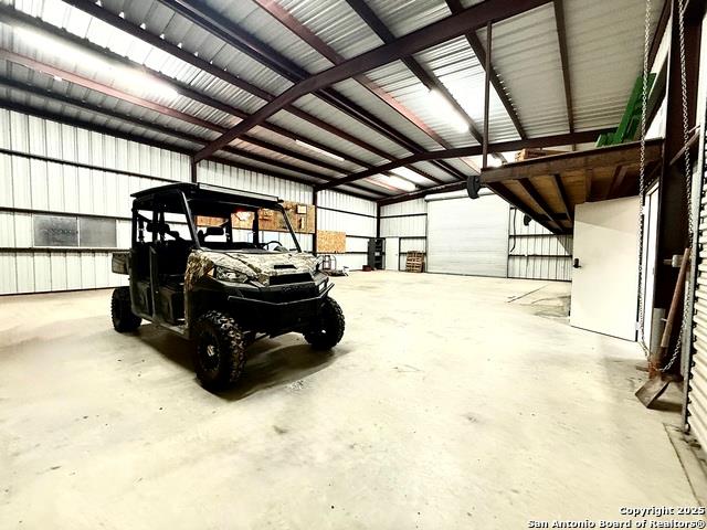 7803 US Highway 181, Falls City, TX 78113
