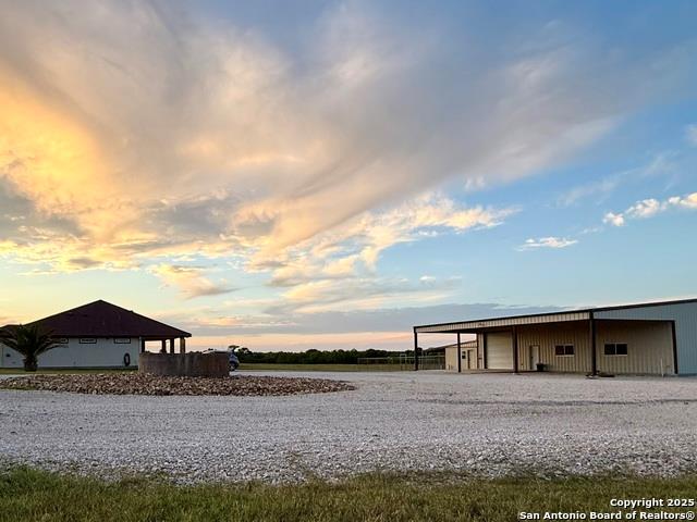 7803 US Highway 181, Falls City, TX 78113