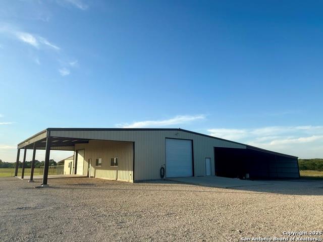 7803 US Highway 181, Falls City, TX 78113