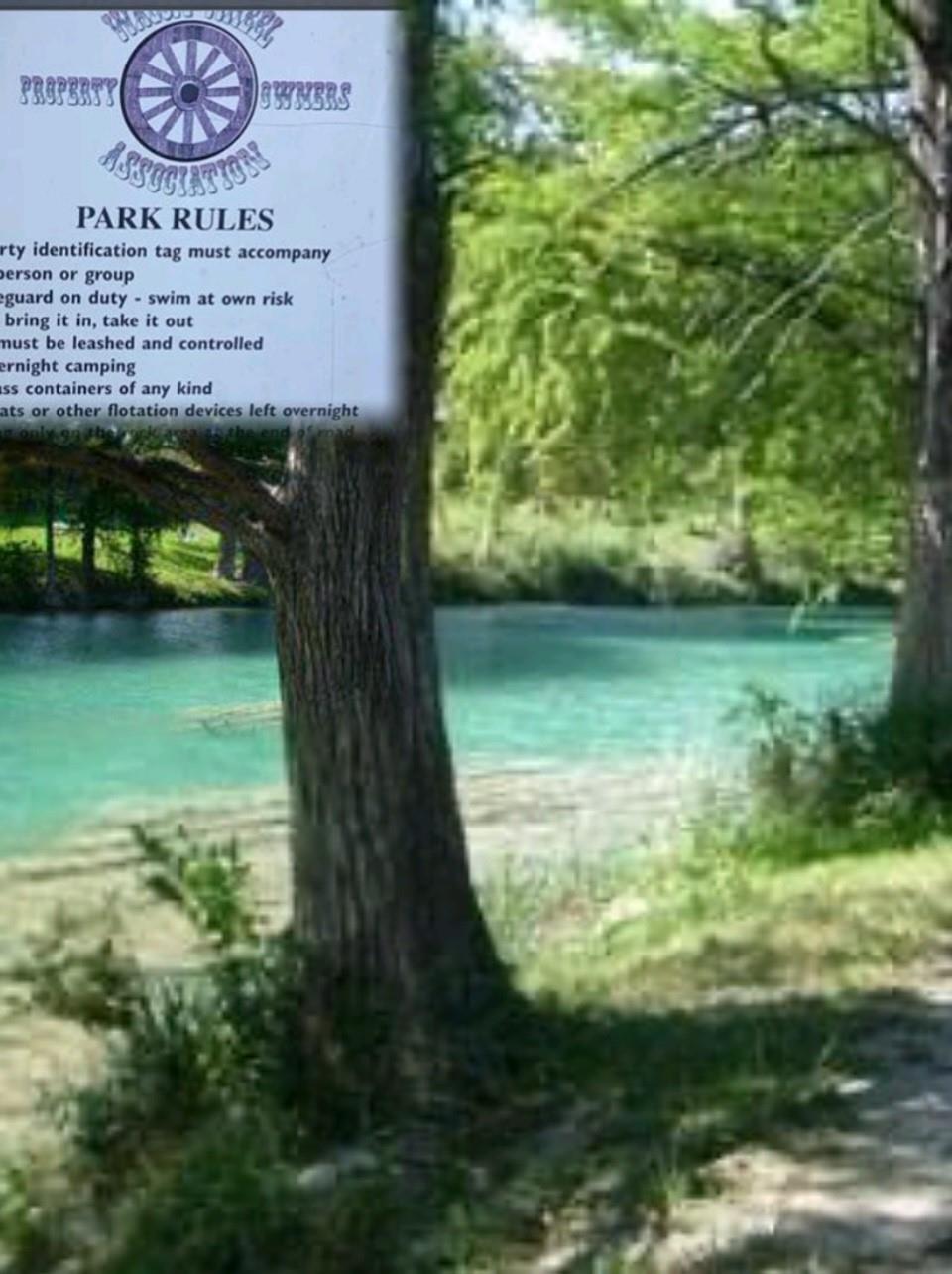 207 Hub Dr, Wimberley, TX 78676