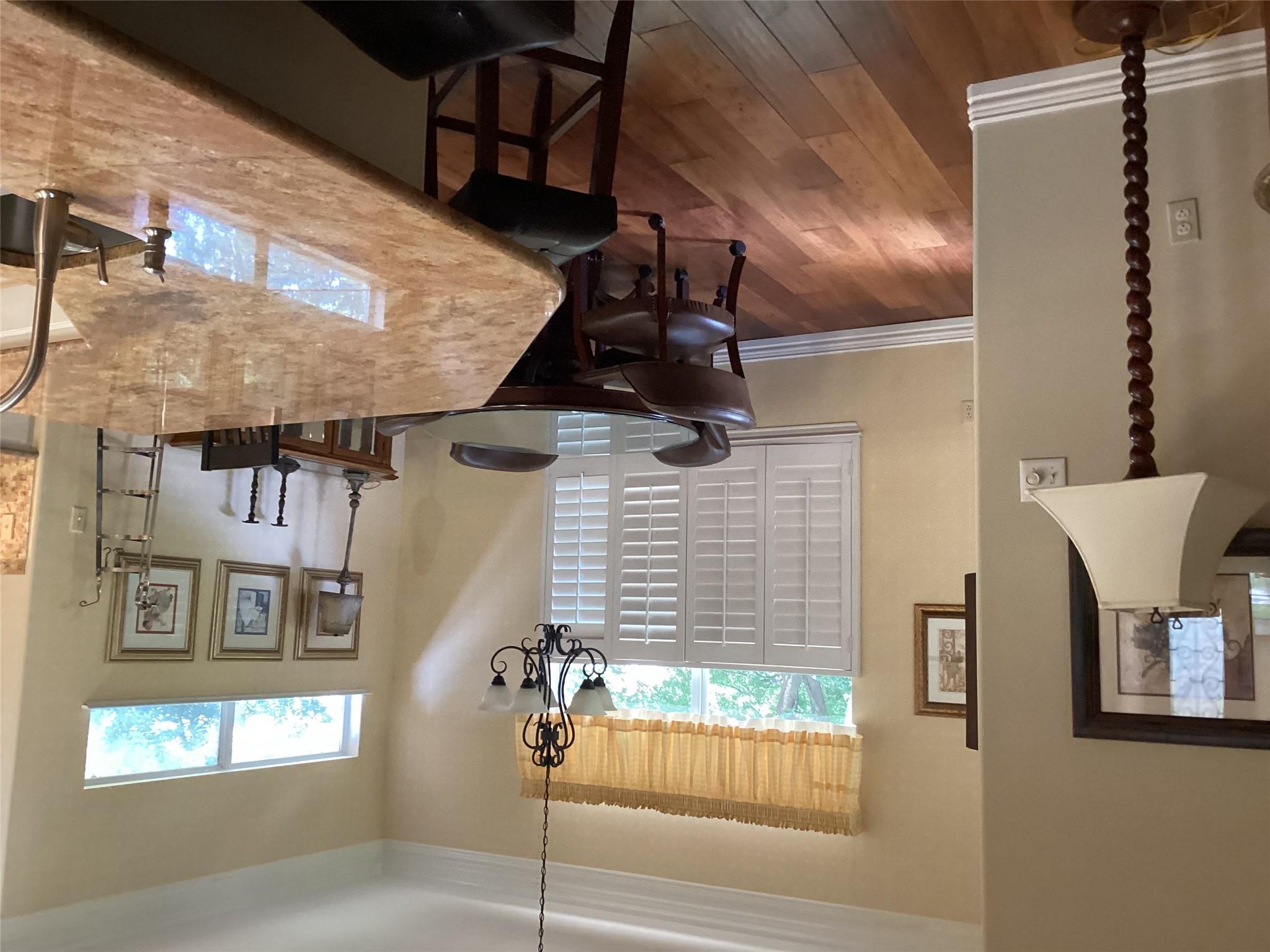 128 Crystal Springs Dr, Georgetown, TX 78633