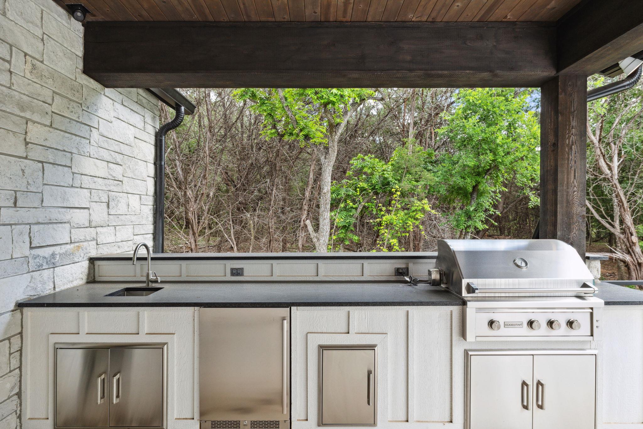 236 Riverfront Dr, New Braunfels, TX 78132