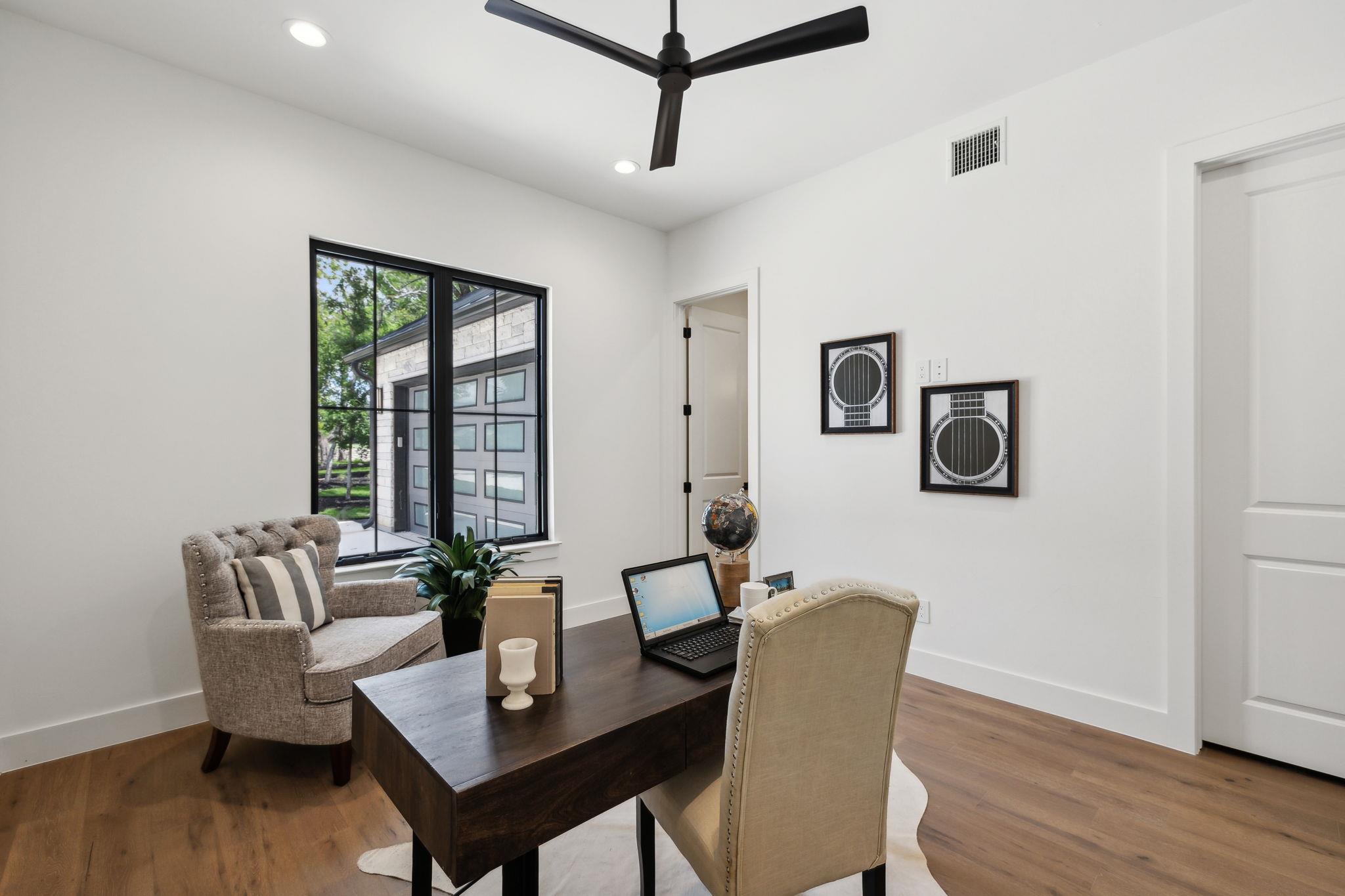 236 Riverfront Dr, New Braunfels, TX 78132