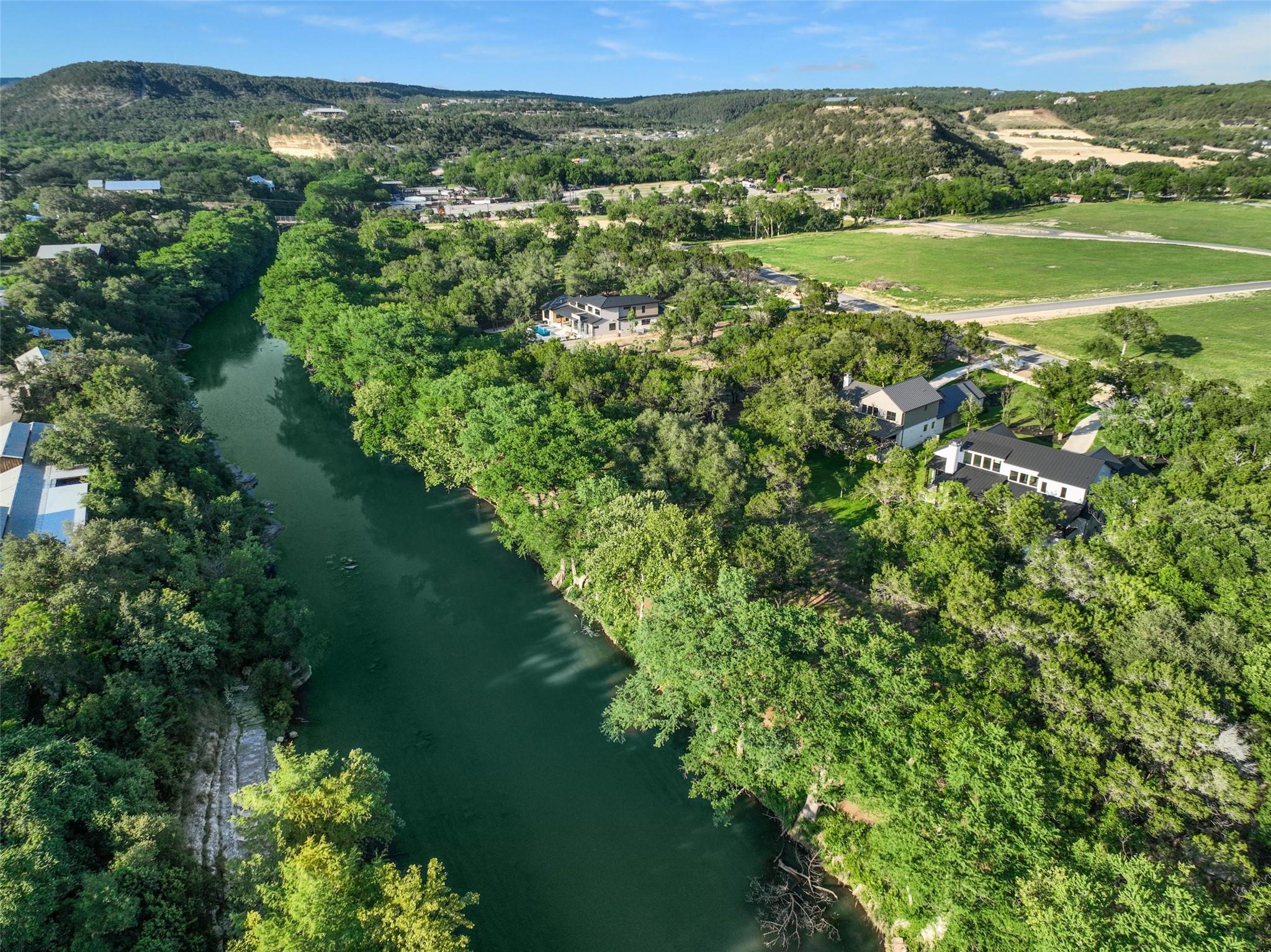 236 Riverfront Dr, New Braunfels, TX 78132
