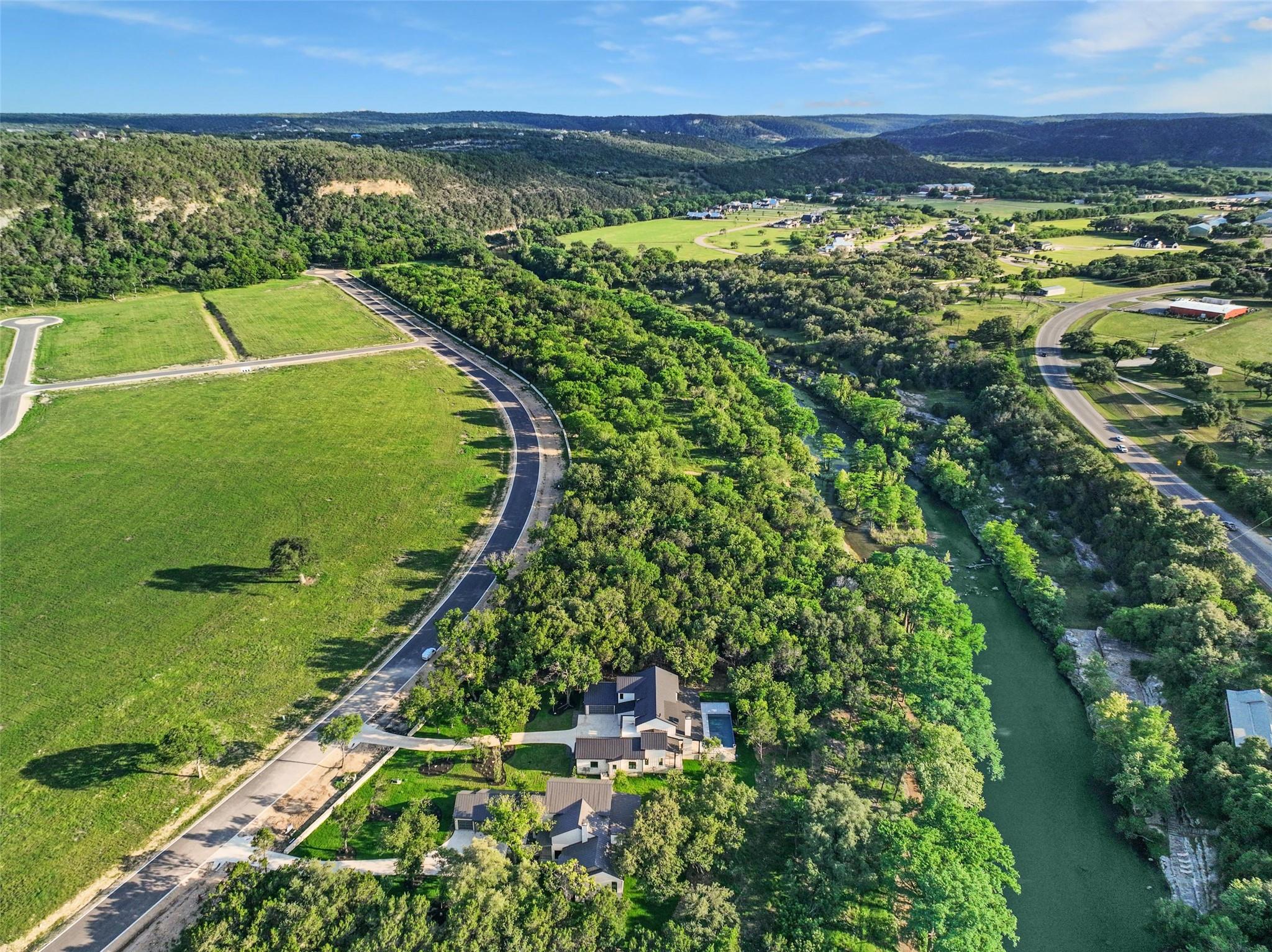 236 Riverfront Dr, New Braunfels, TX 78132