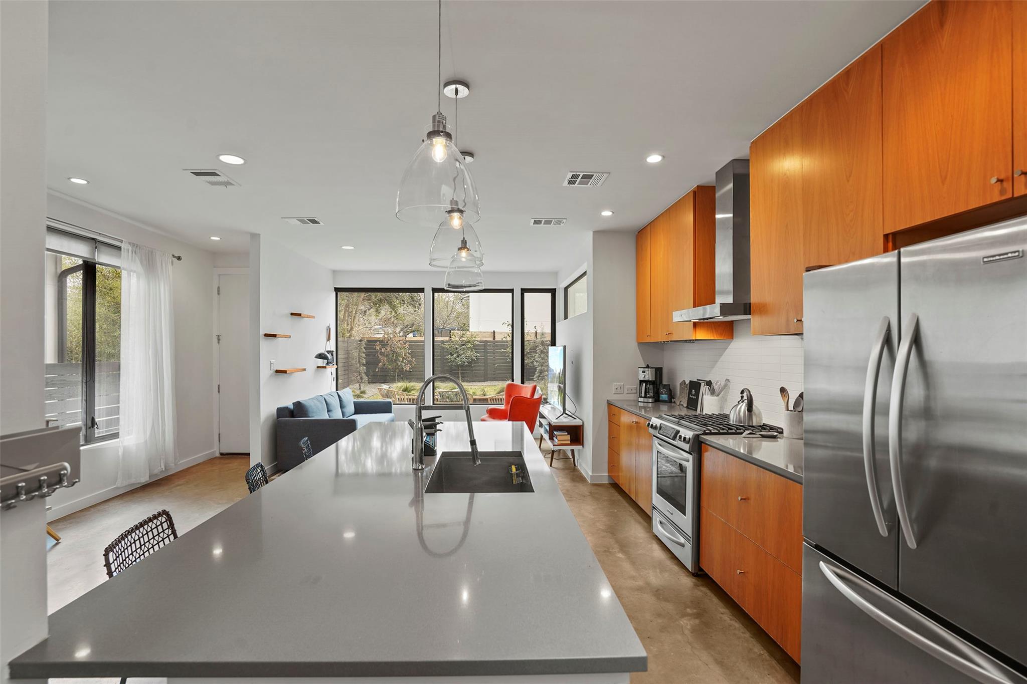909 W Johanna St # A, Austin, TX 78704