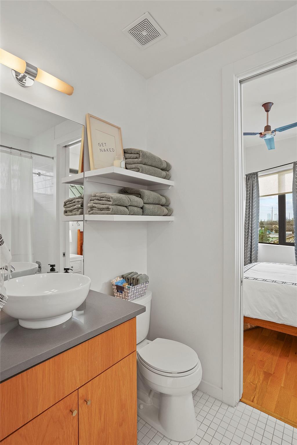 909 W Johanna St # A, Austin, TX 78704