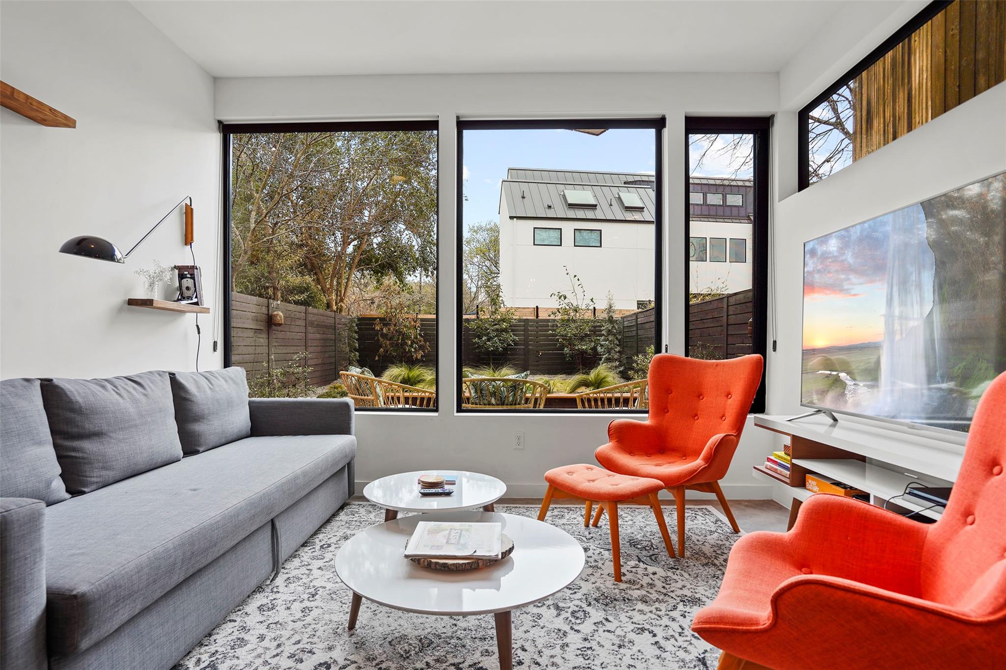 909 W Johanna St # A, Austin, TX 78704