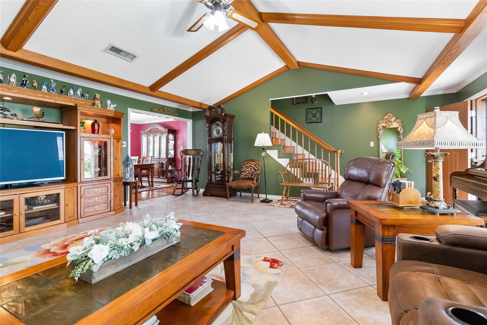 275 Saegert Rd, Paige, TX 78659