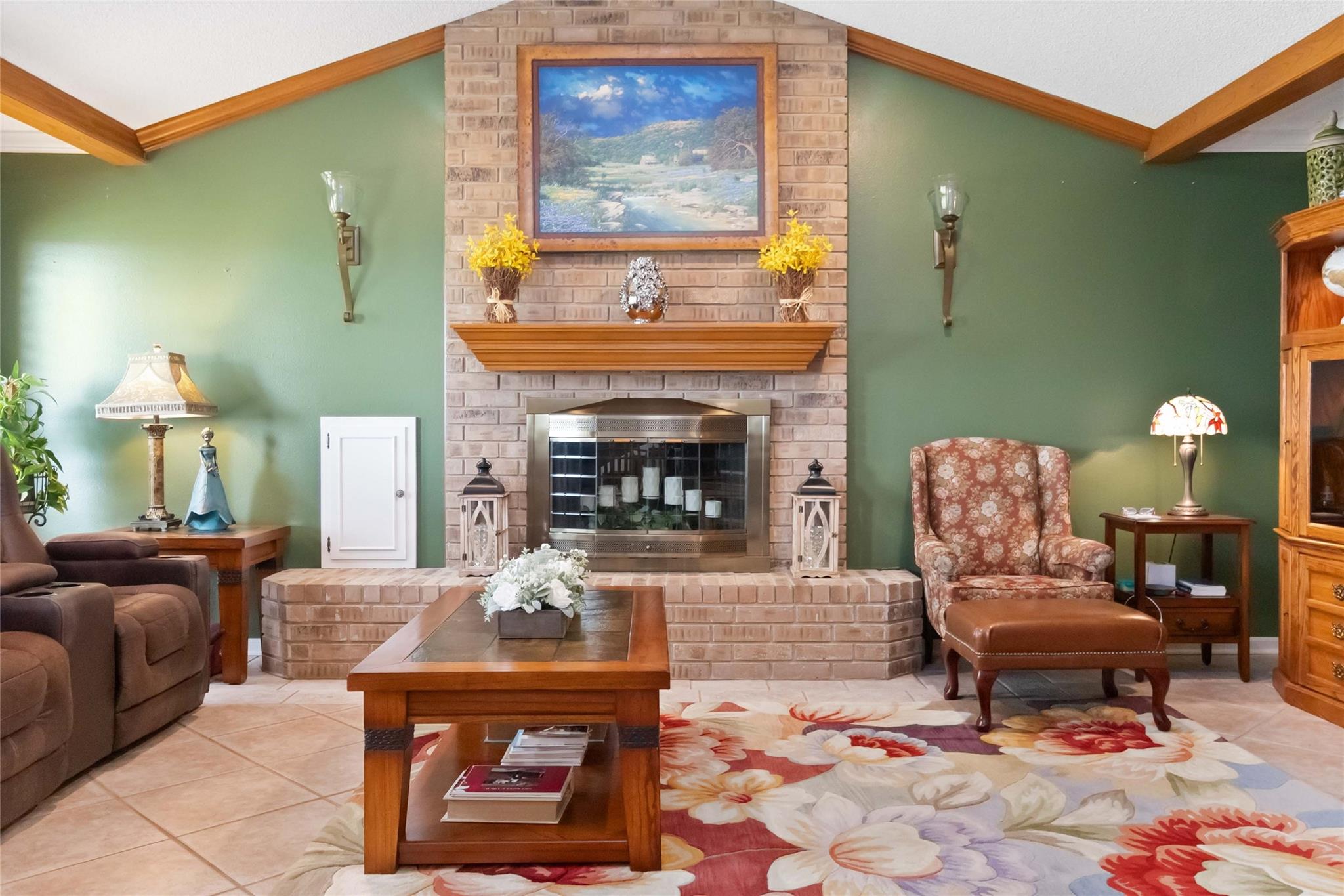 275 Saegert Rd, Paige, TX 78659