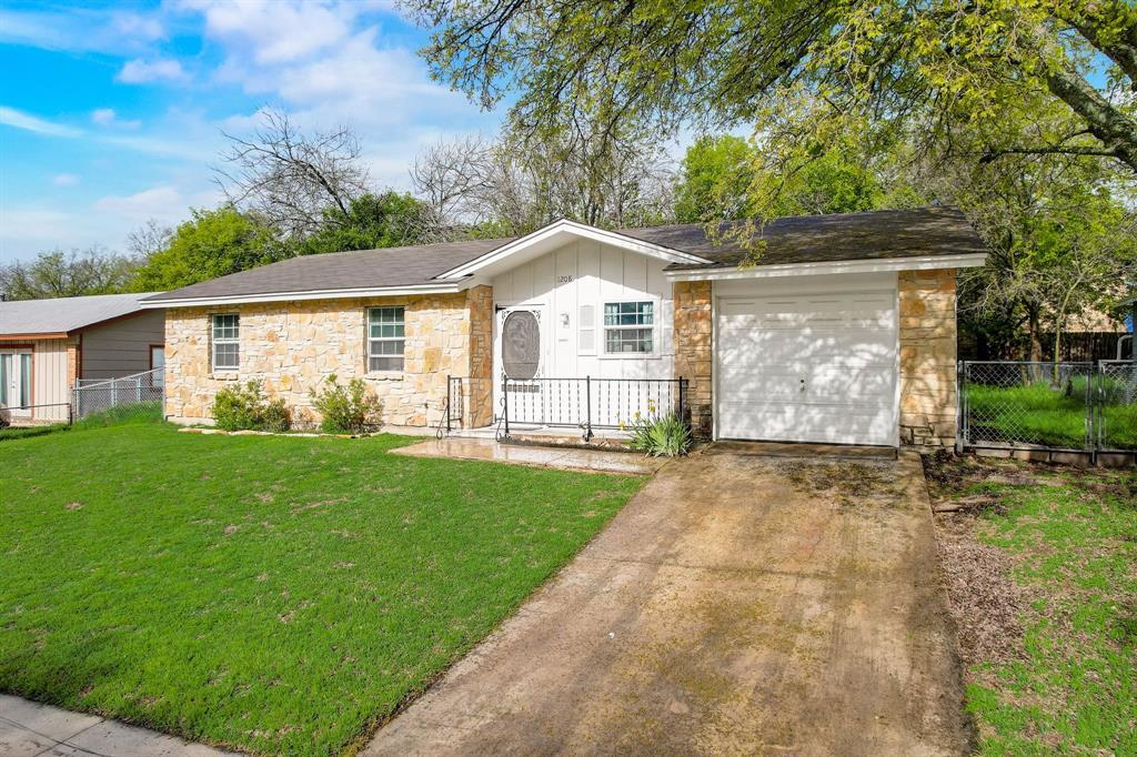 1208 S 19th St, Copperas Cove, TX 76522