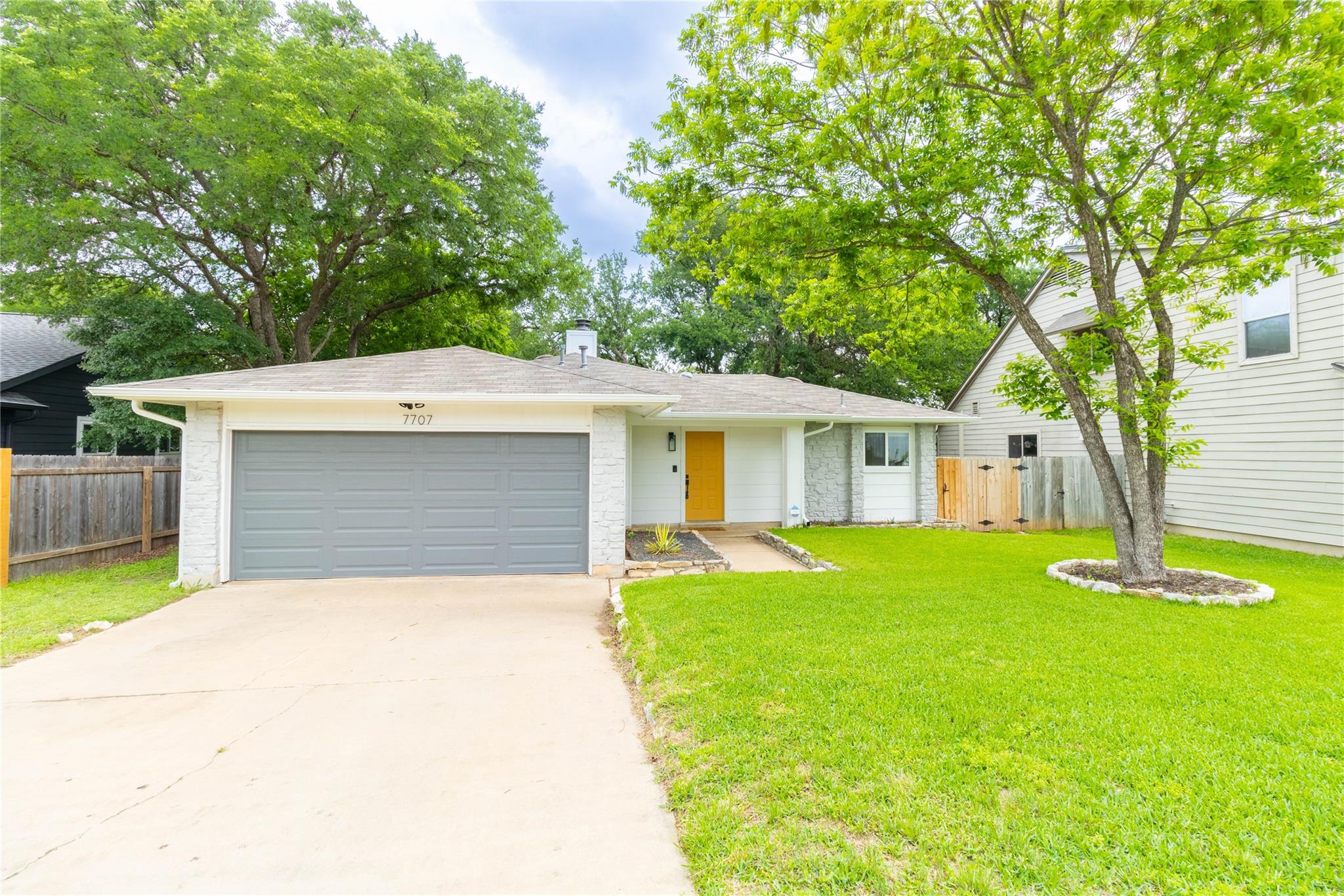7707 Copano Dr, Austin, TX 78749