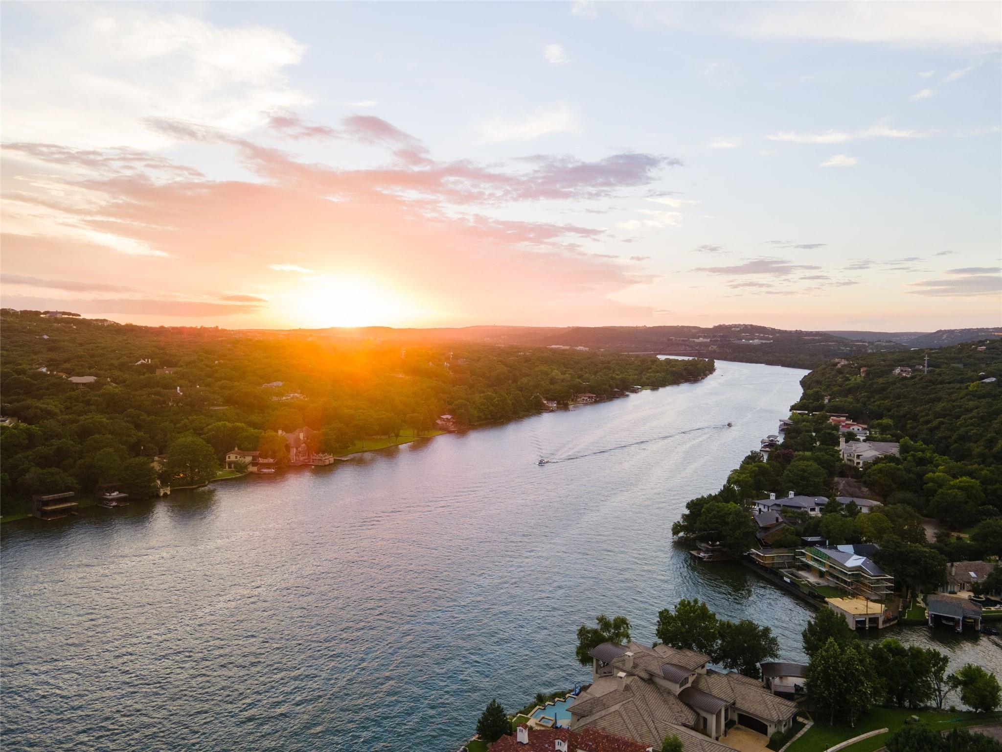 4511 ISLAND Cv, Austin, TX 78731