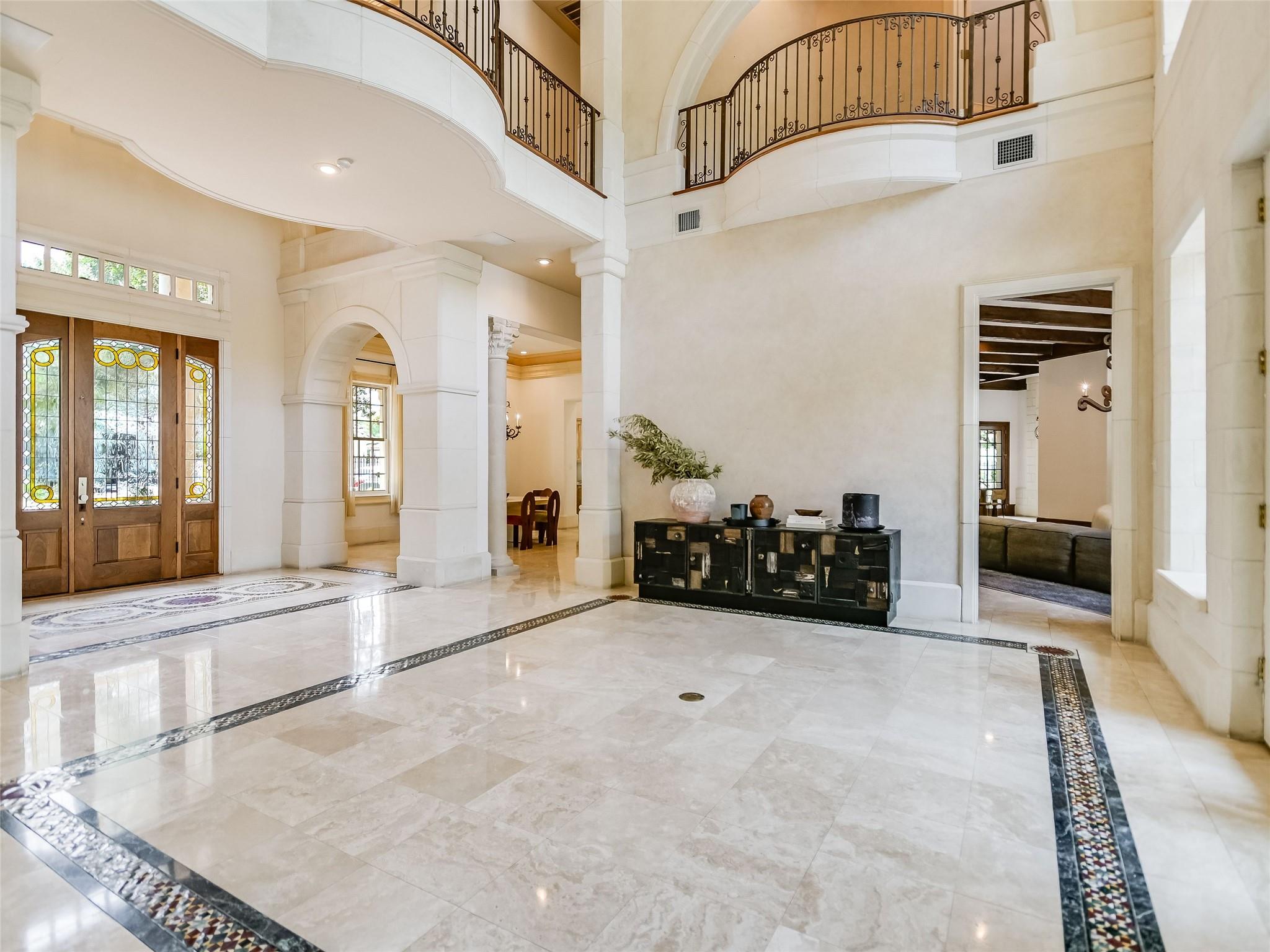 4511 ISLAND Cv, Austin, TX 78731