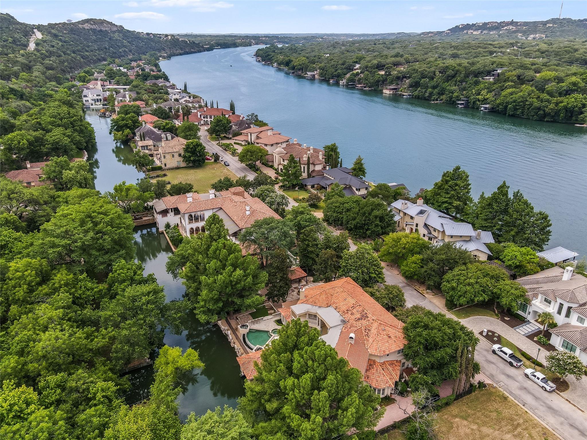 4511 ISLAND Cv, Austin, TX 78731