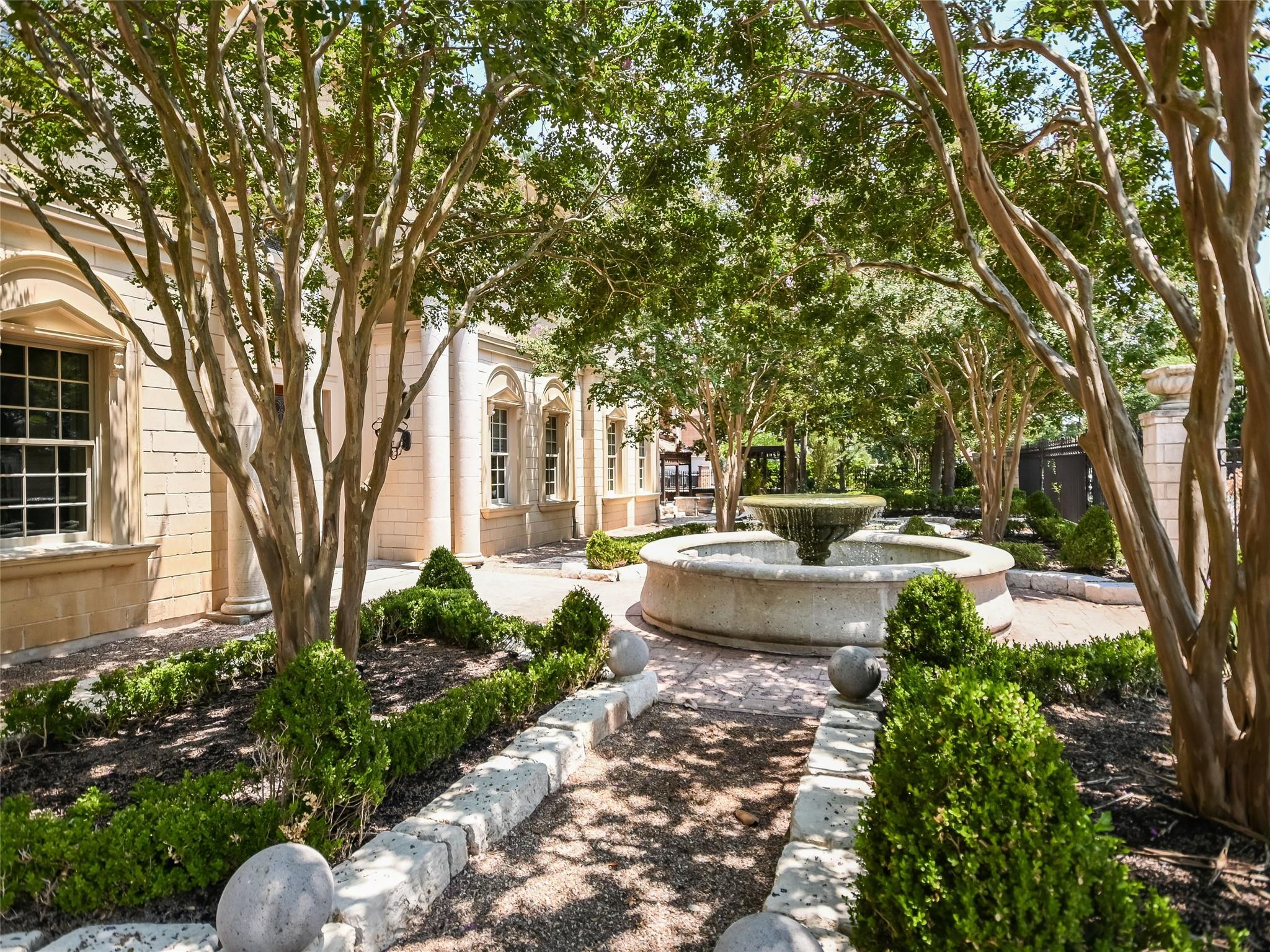 4511 ISLAND Cv, Austin, TX 78731