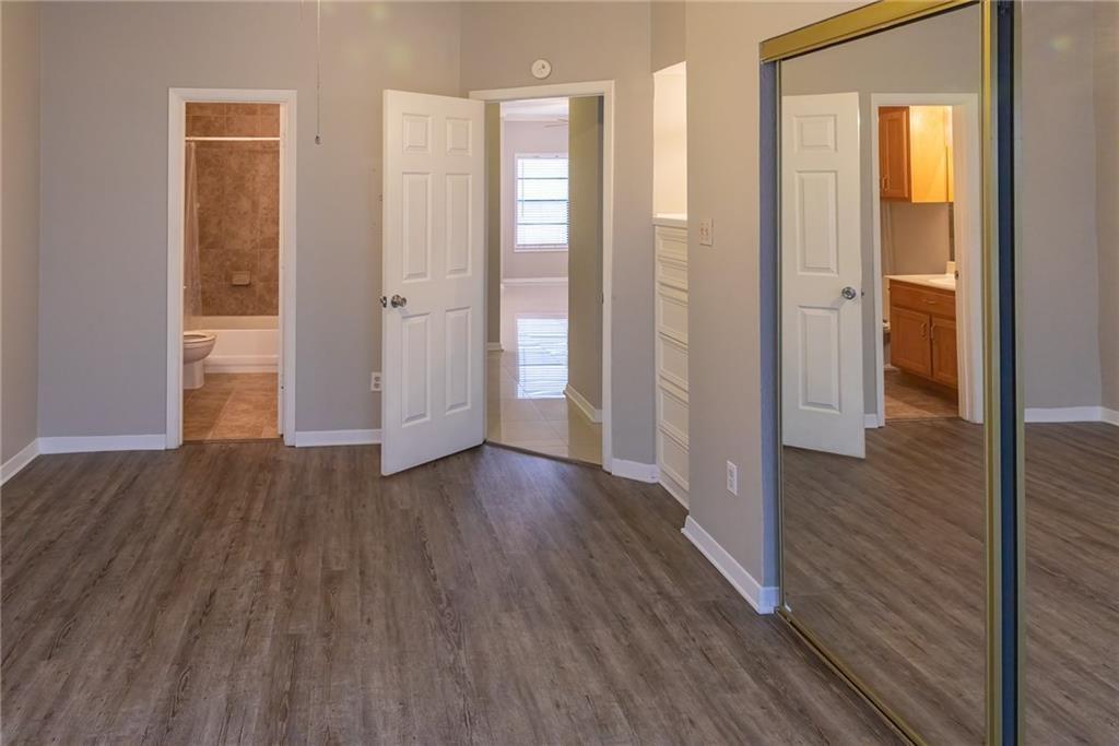 915 W 23rd St # 201, Austin, TX 78705