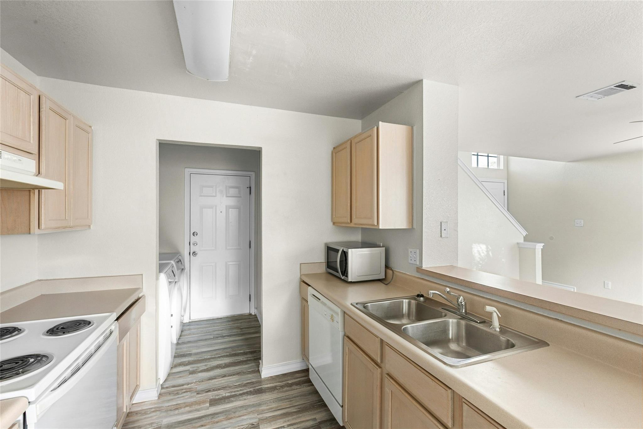 806/808 Sagewood Trl, San Marcos, TX 78666