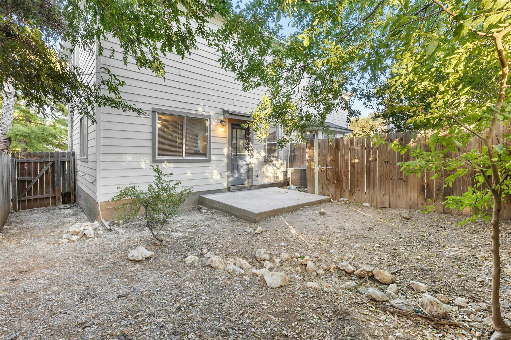 806/808 Sagewood Trl, San Marcos, TX 78666