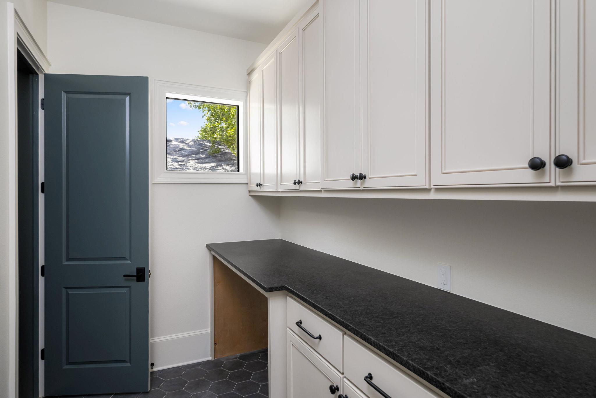 3306 Larry Ln # A, Austin, TX 78722