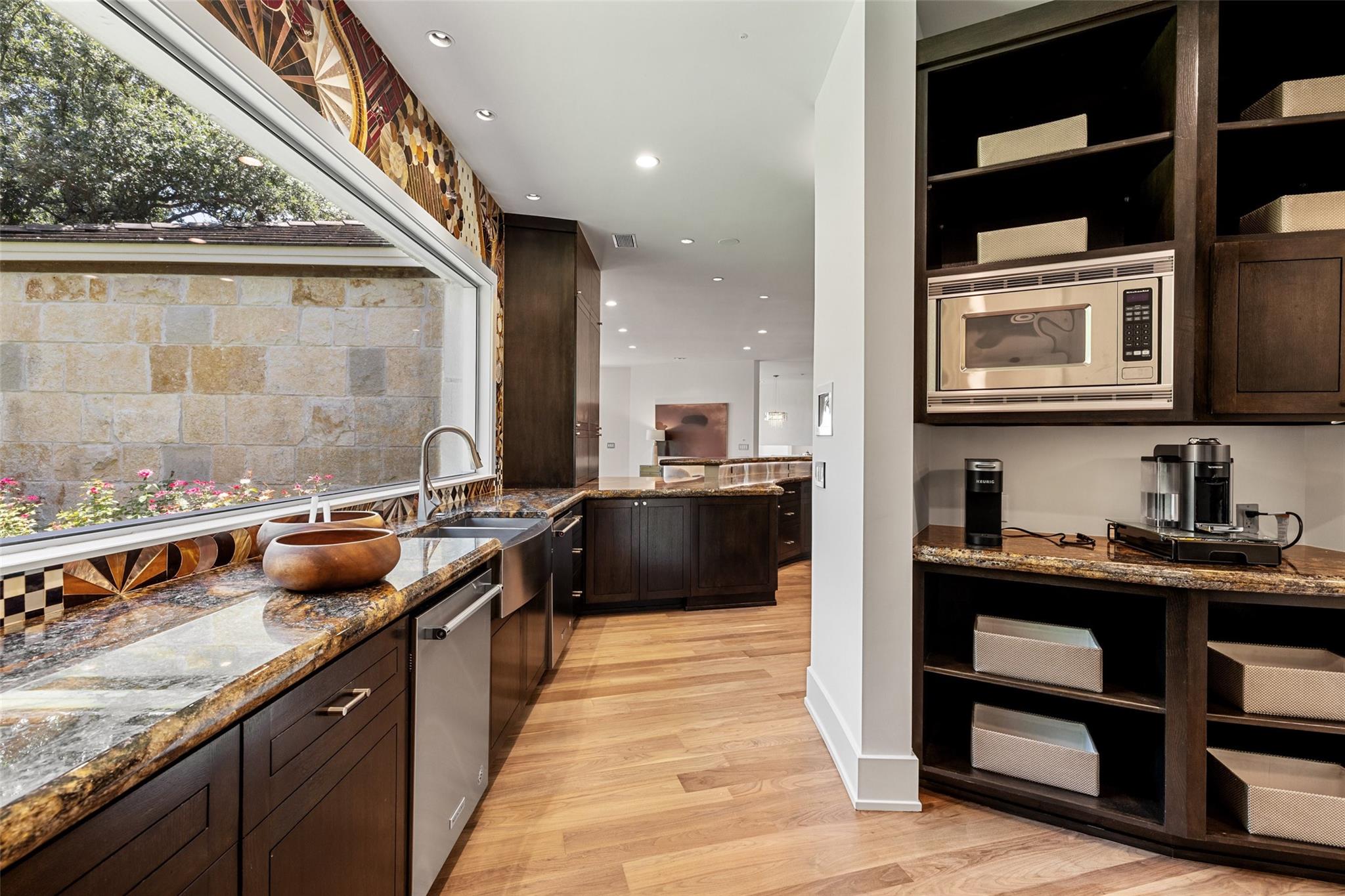 706 Las Lomas Dr, West Lake Hills, TX 78746