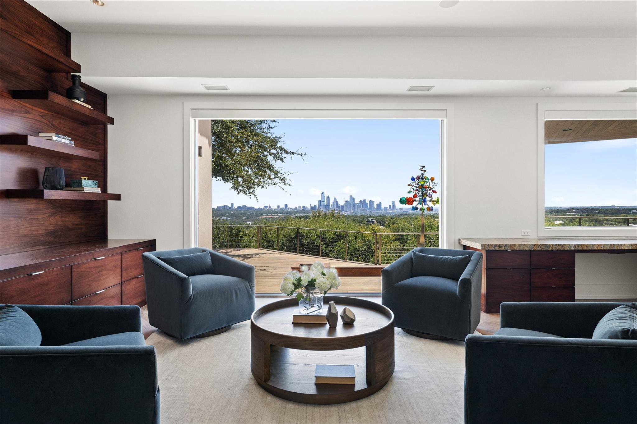 706 Las Lomas Dr, West Lake Hills, TX 78746