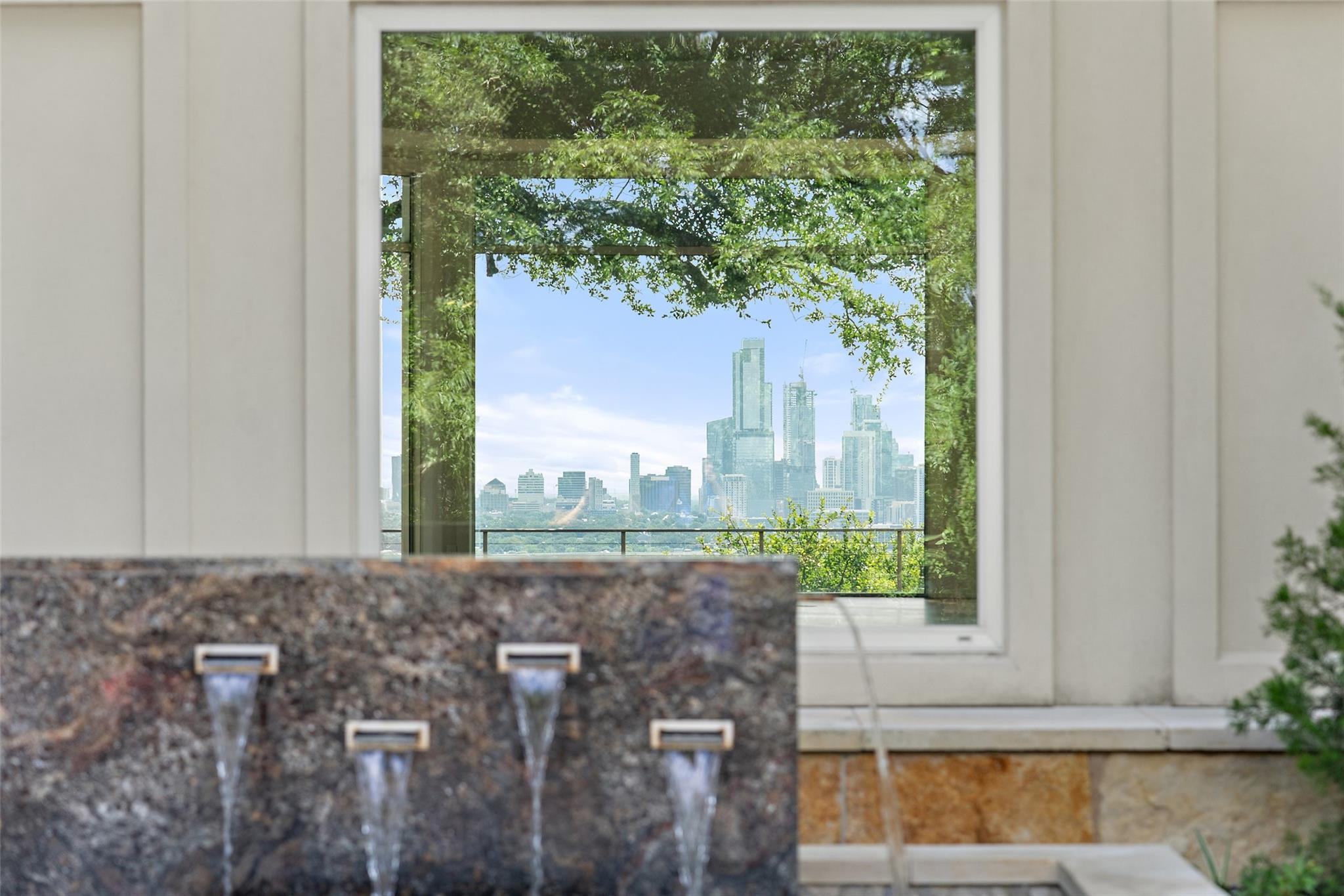 706 Las Lomas Dr, West Lake Hills, TX 78746