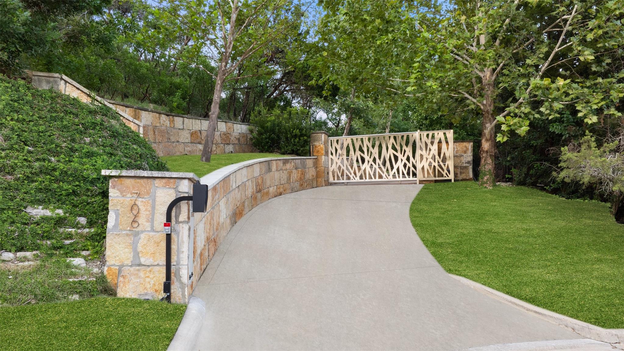 706 Las Lomas Dr, West Lake Hills, TX 78746