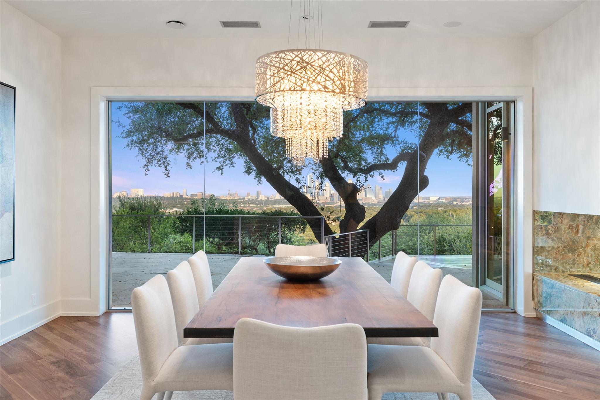 706 Las Lomas Dr, West Lake Hills, TX 78746