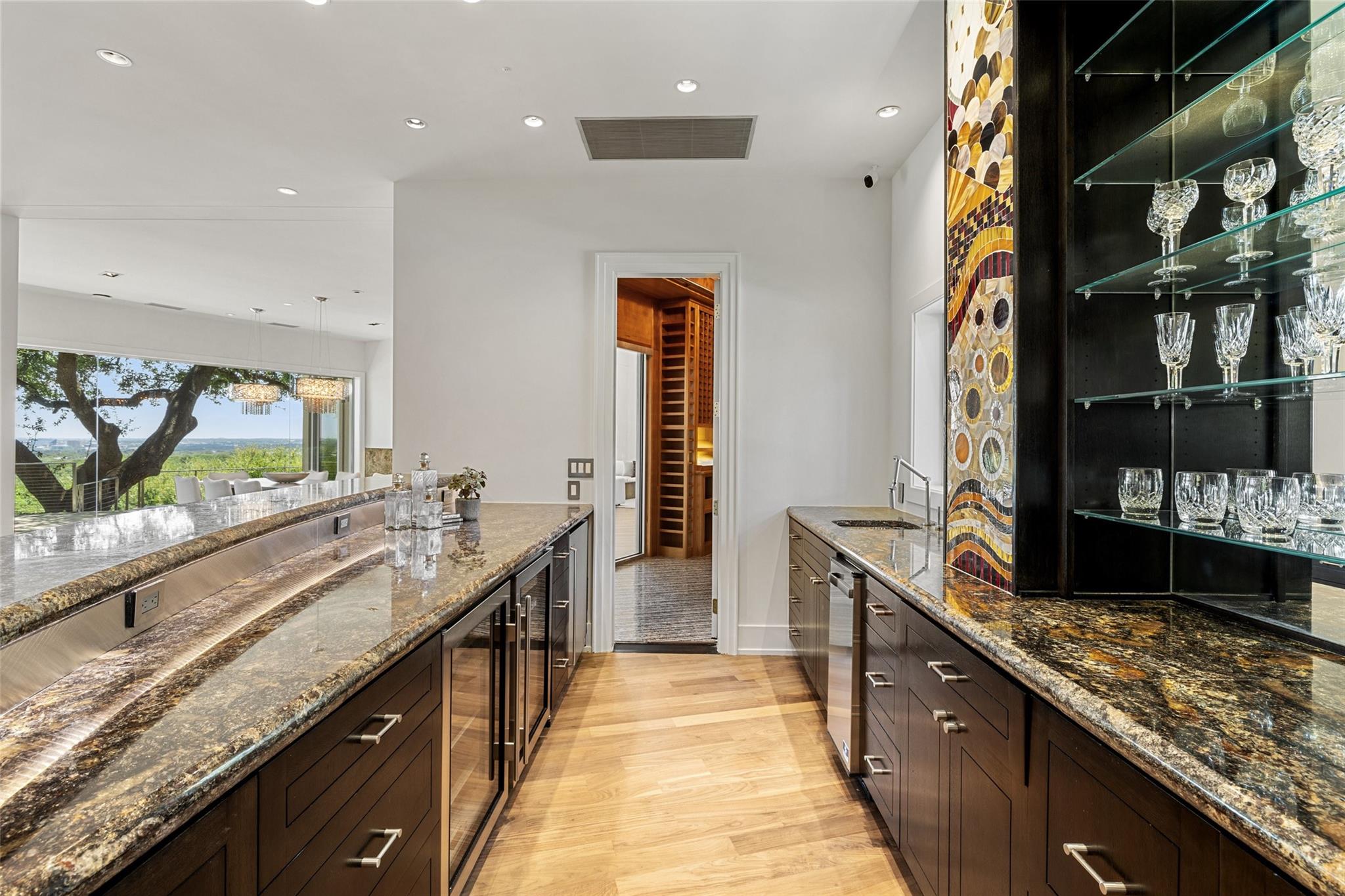 706 Las Lomas Dr, West Lake Hills, TX 78746