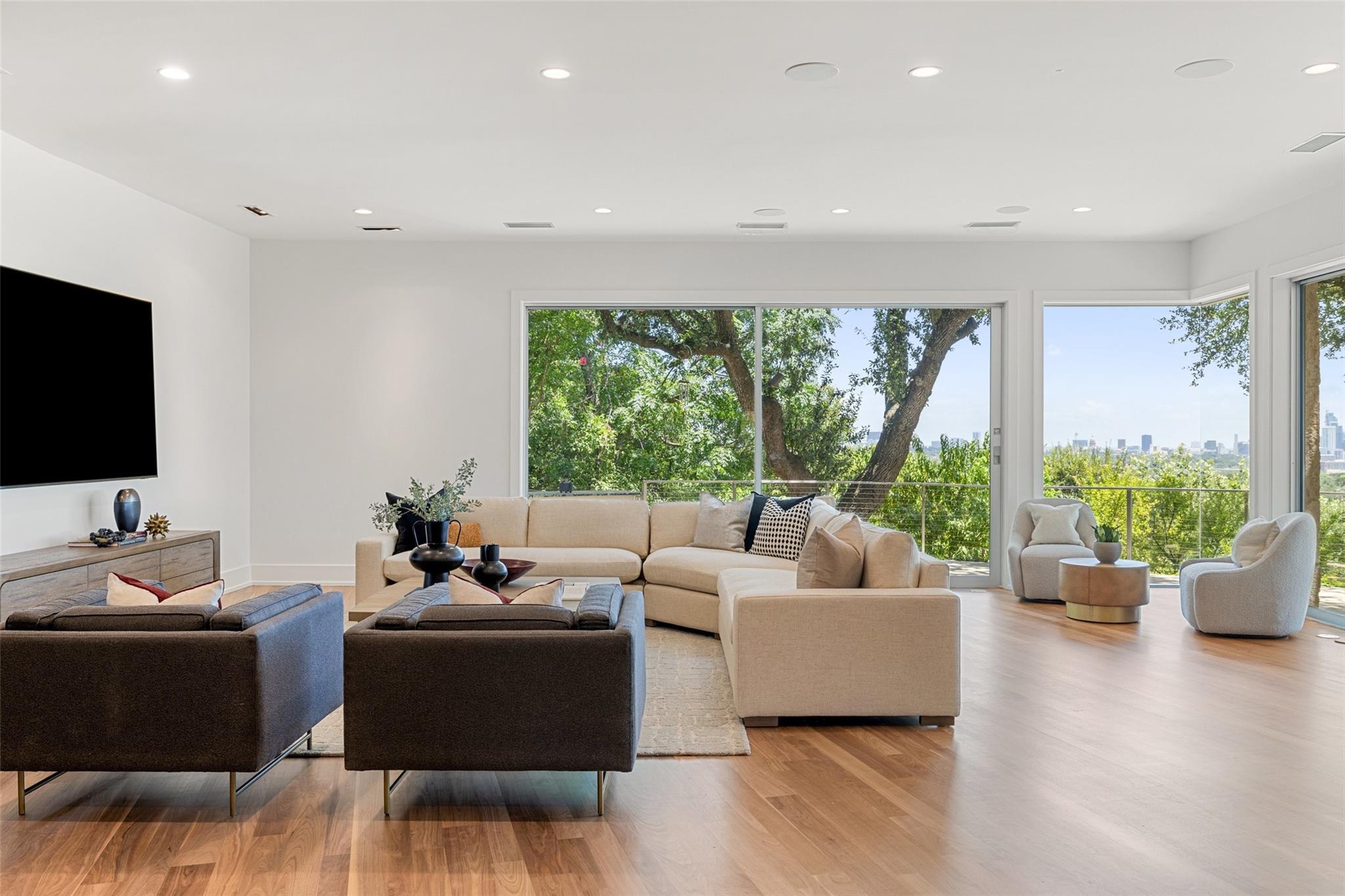 706 Las Lomas Dr, West Lake Hills, TX 78746