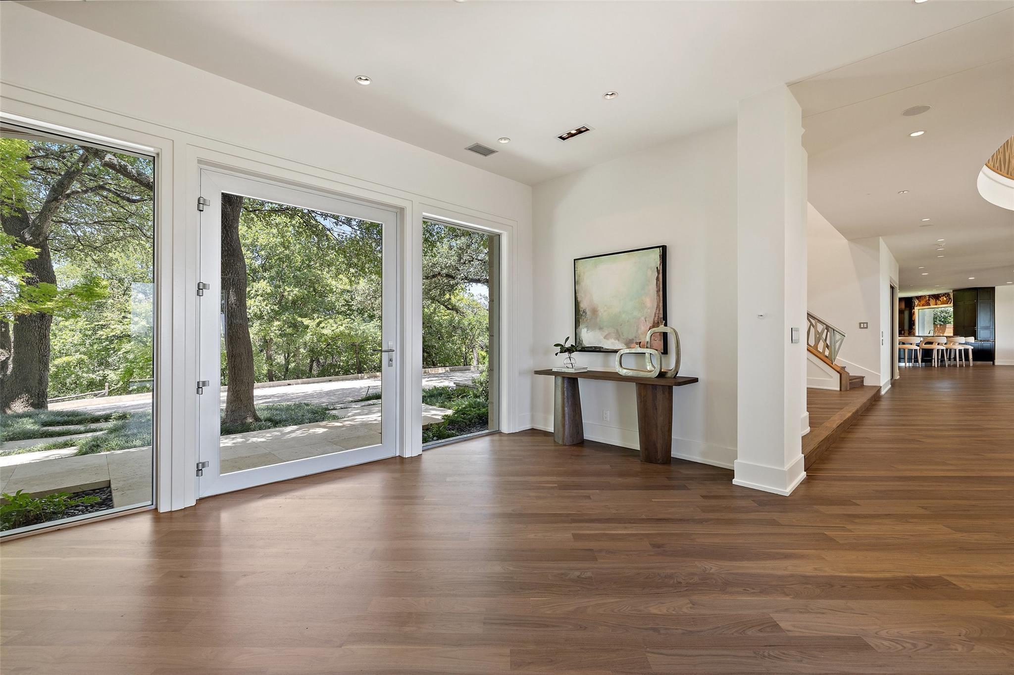 706 Las Lomas Dr, West Lake Hills, TX 78746