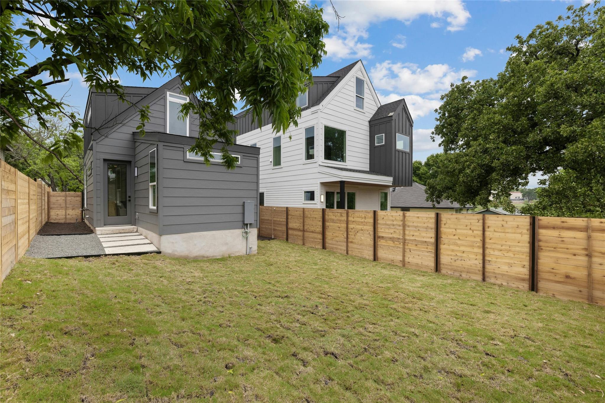 1117 Lawson Ln # 2, Austin, TX 78702