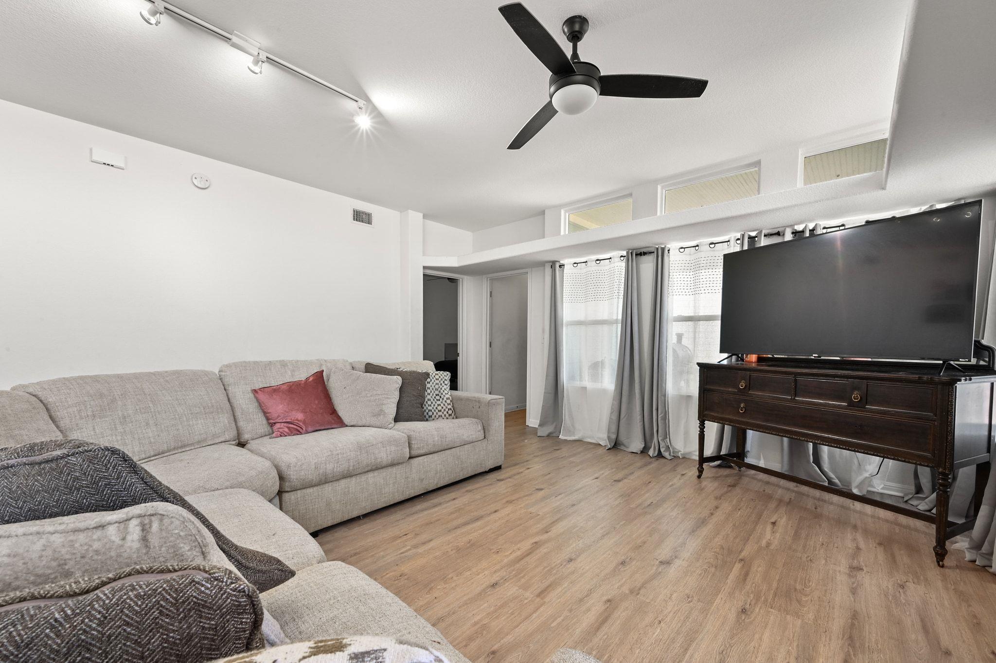 1629 Arbor Knot Dr, Kyle, TX 78640