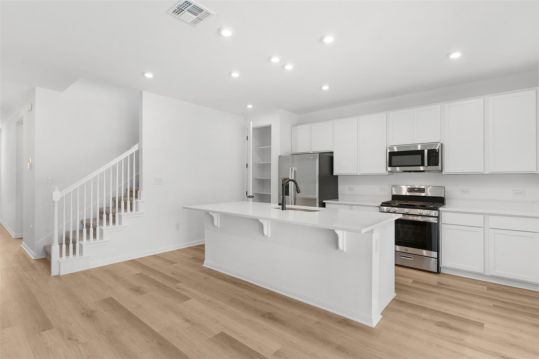 236 Torchwood Dr, Marble Falls, TX 78654