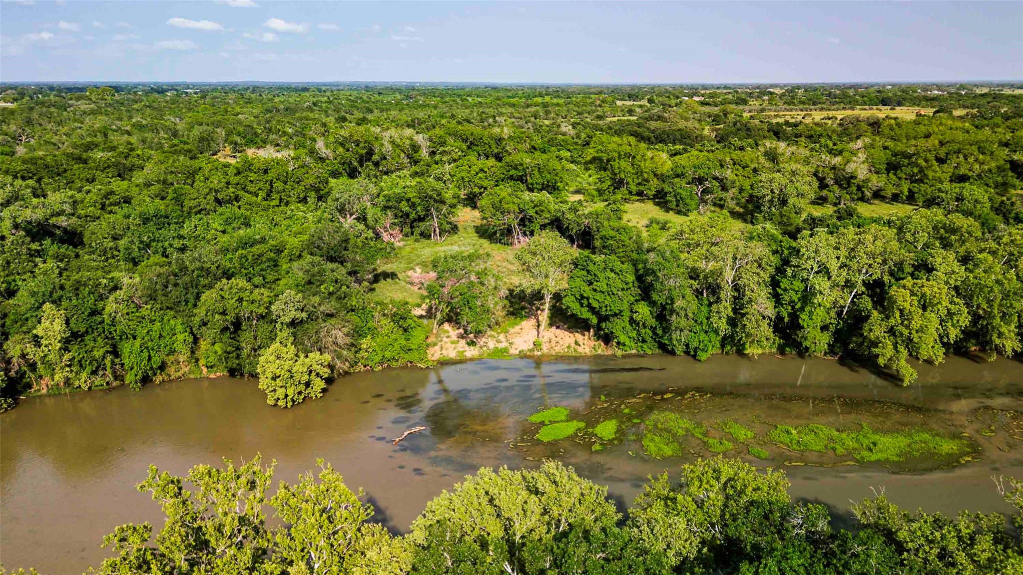 256 Greasy Bend Rd, Smithville, TX 78957