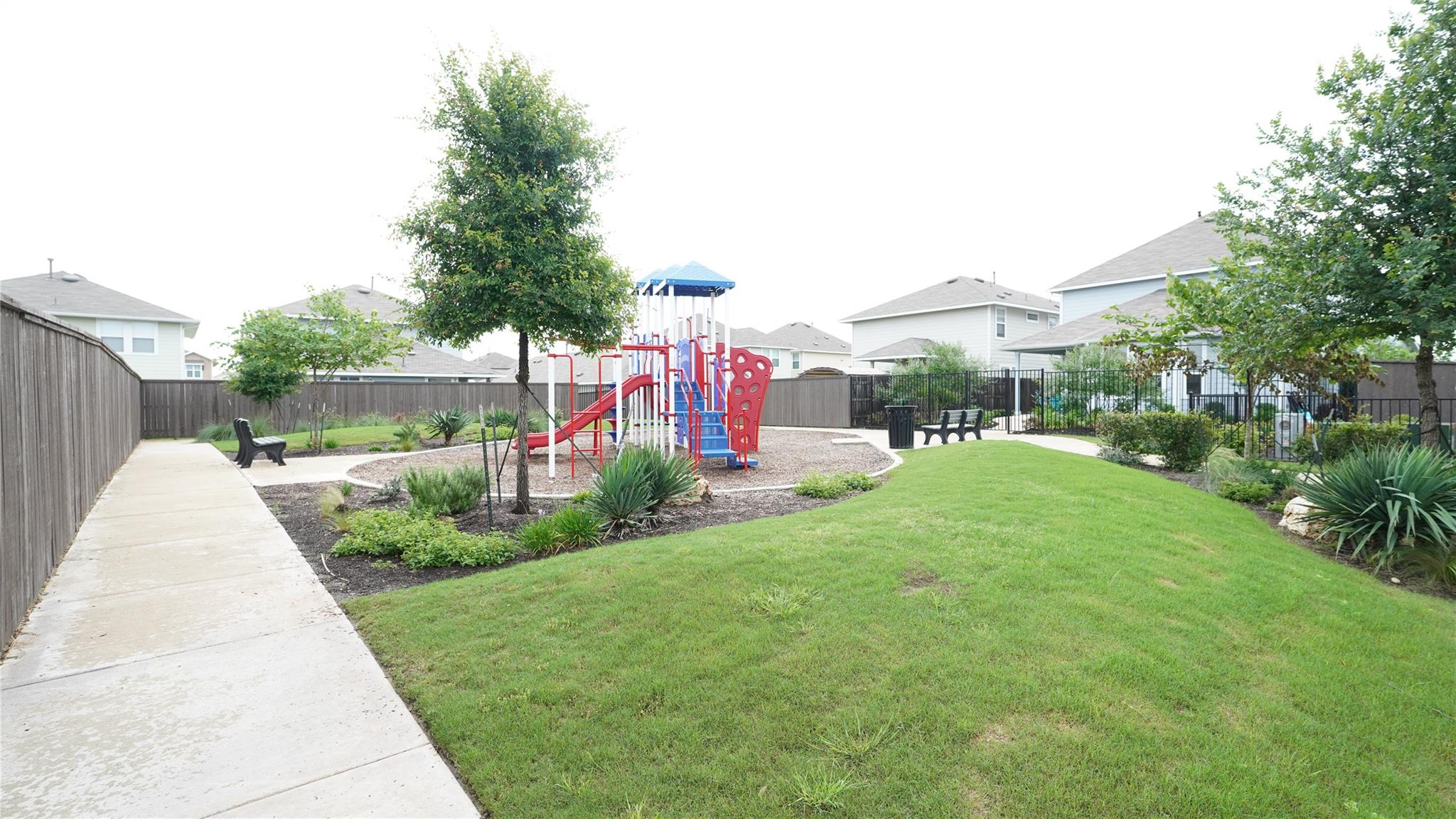 251 Tempest Trl, Maxwell, TX 78656