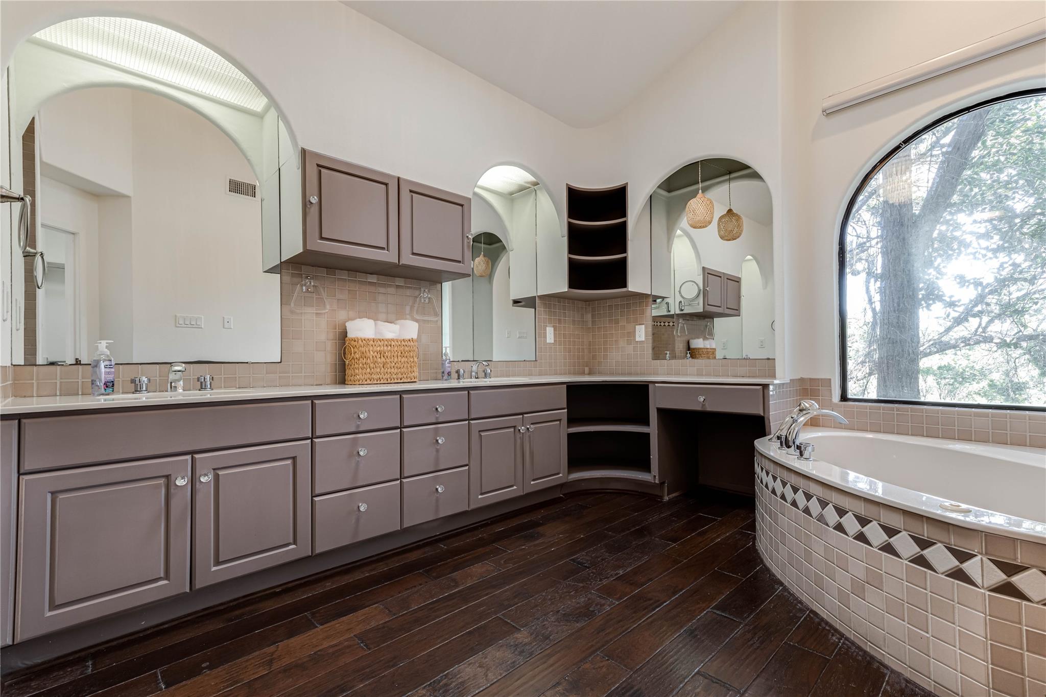 1078 Hillside Vw, New Braunfels, TX 78132