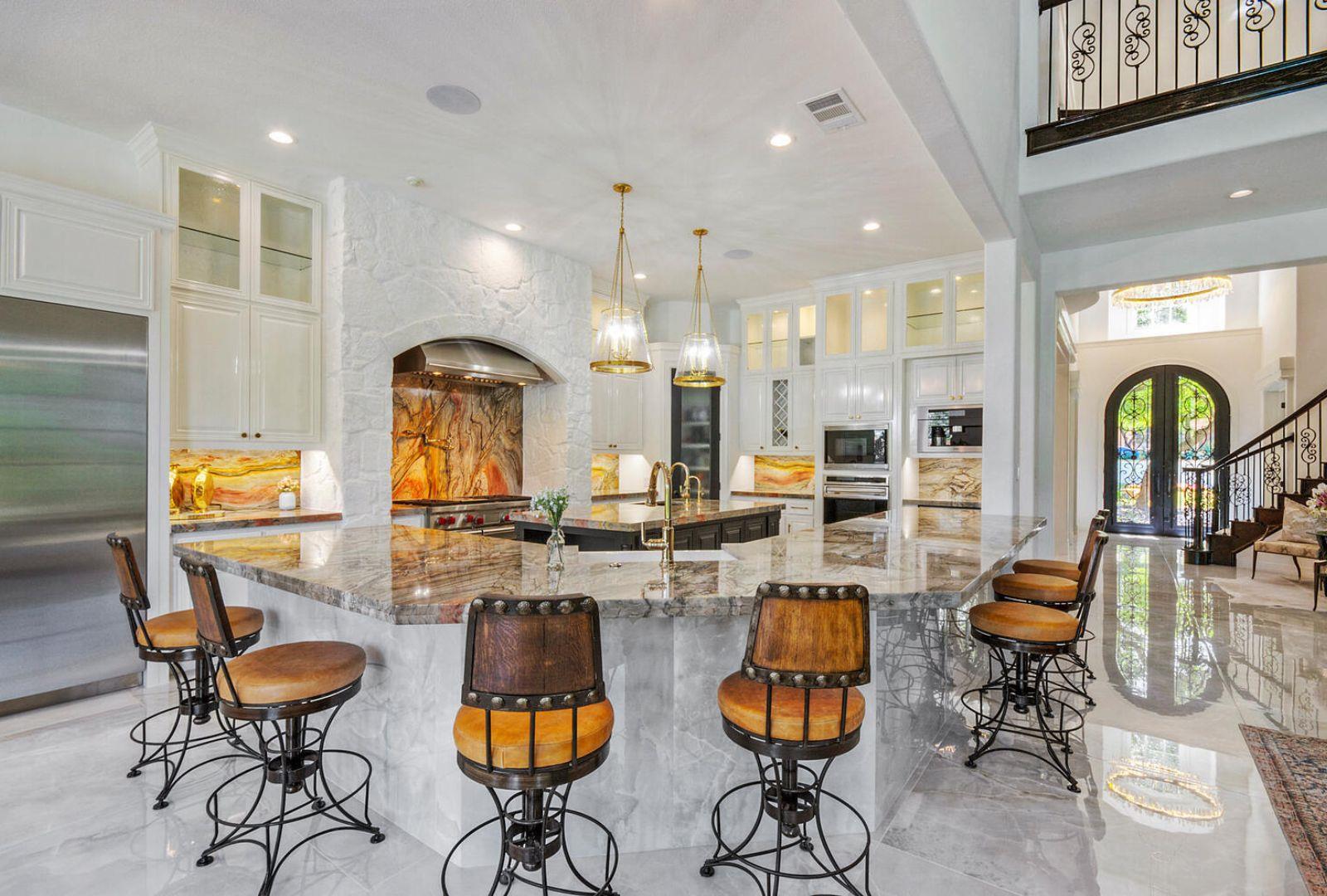 10500 Avery Club Dr # 26, Austin, TX 78717