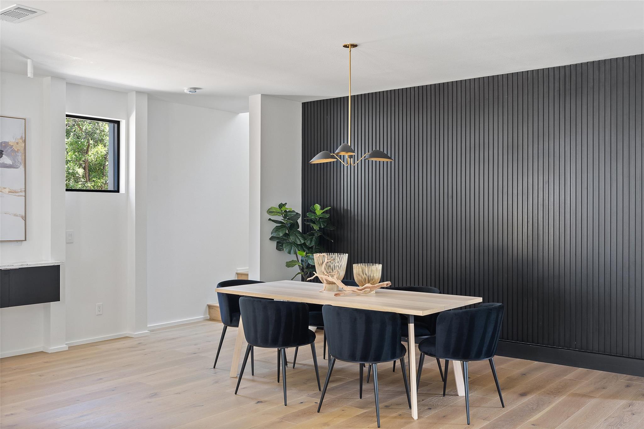 1203 Richcreek Rd, Austin, TX 78757