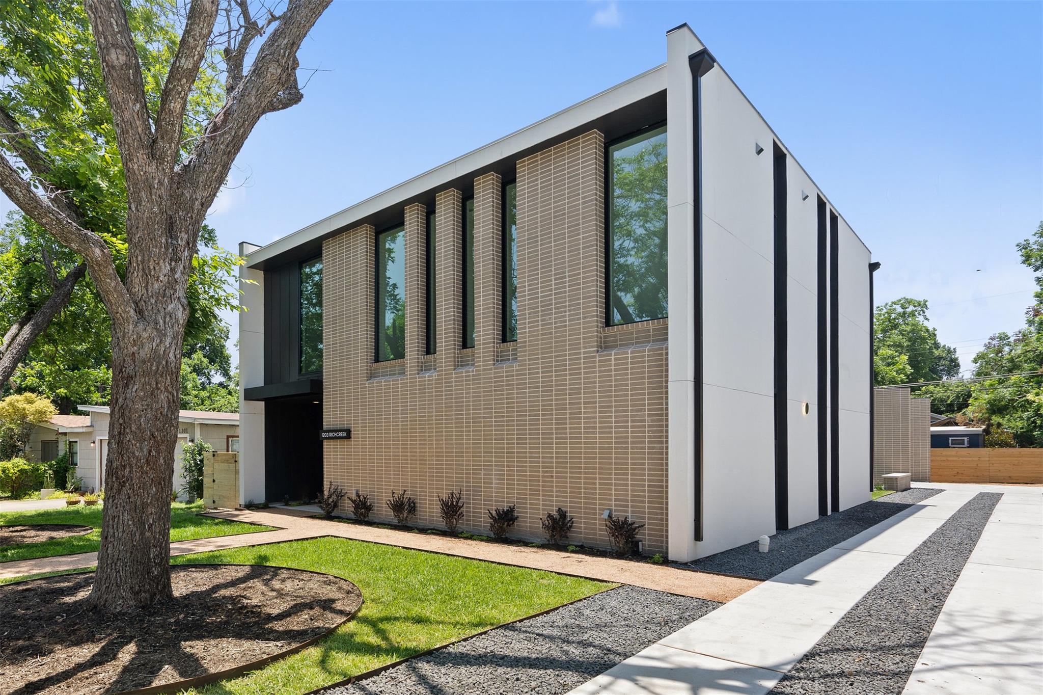 1203 Richcreek Rd, Austin, TX 78757