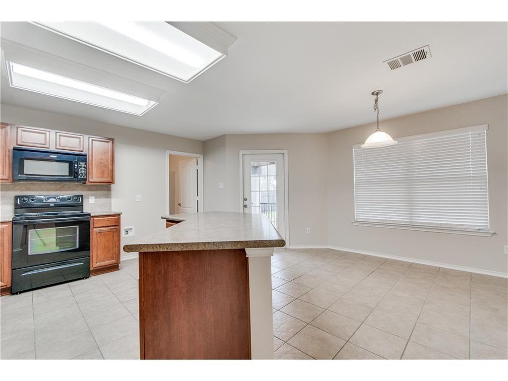 524 Castebar Dr, Round Rock, TX 78664