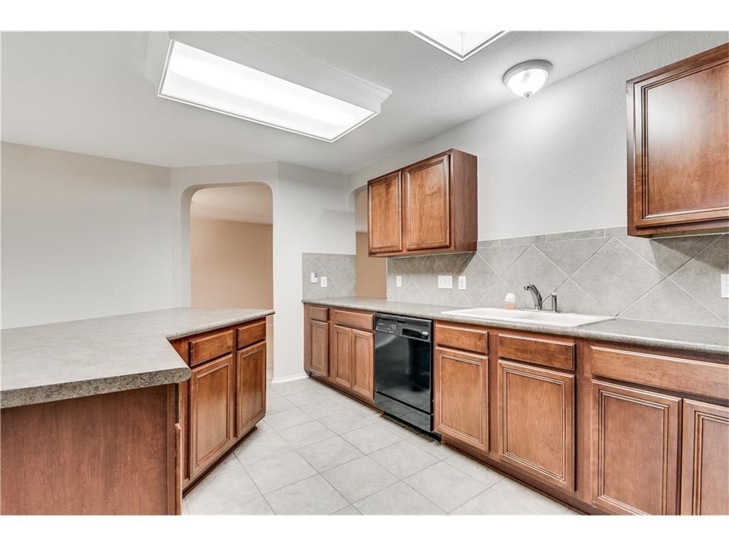 524 Castebar Dr, Round Rock, TX 78664