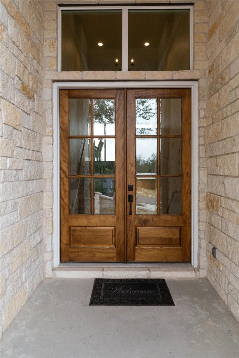 20913 Nimitz Ave, Lago Vista, TX 78645