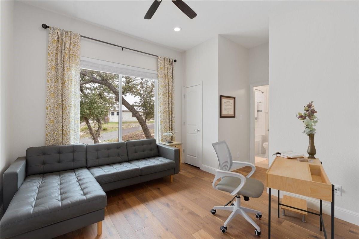 20913 Nimitz Ave, Lago Vista, TX 78645