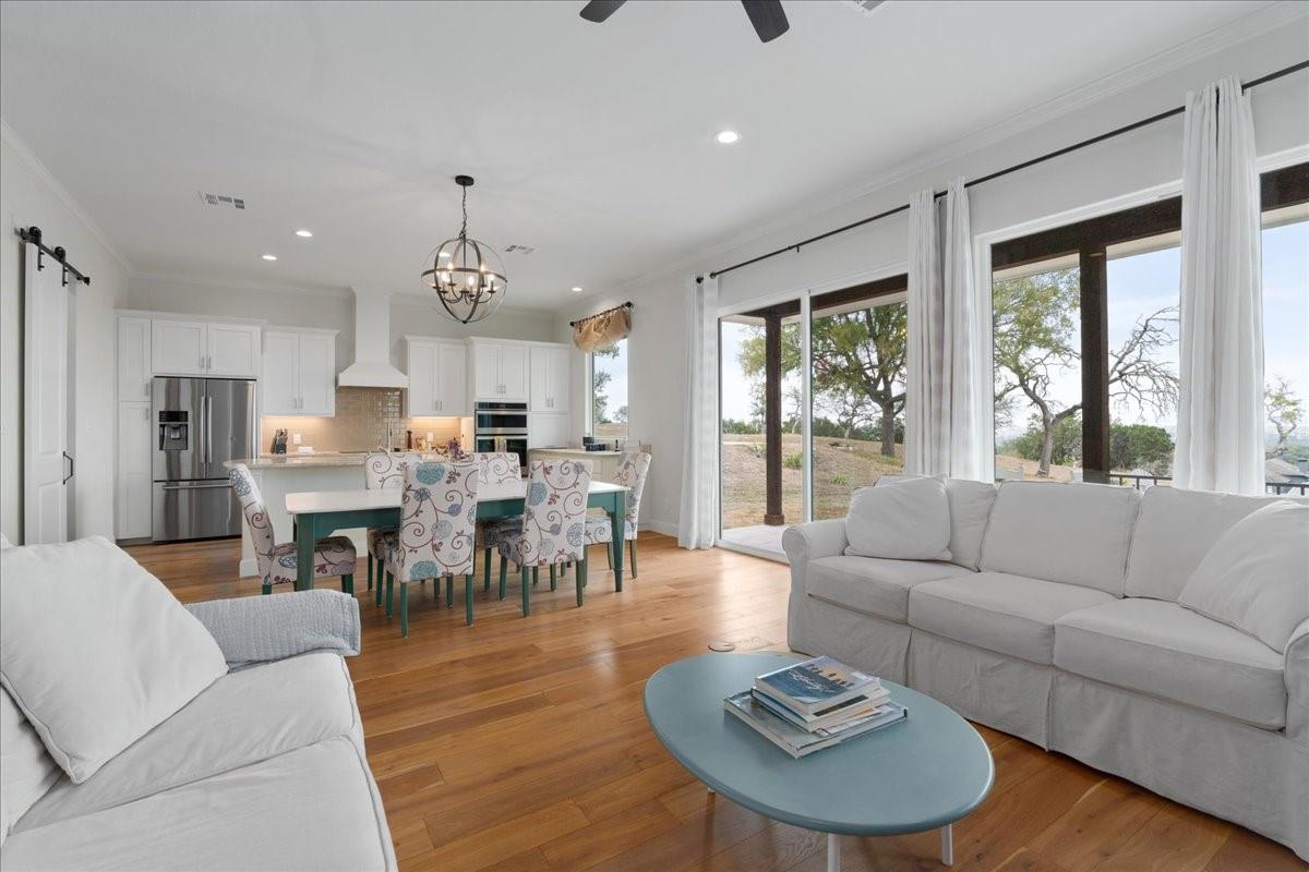 20913 Nimitz Ave, Lago Vista, TX 78645