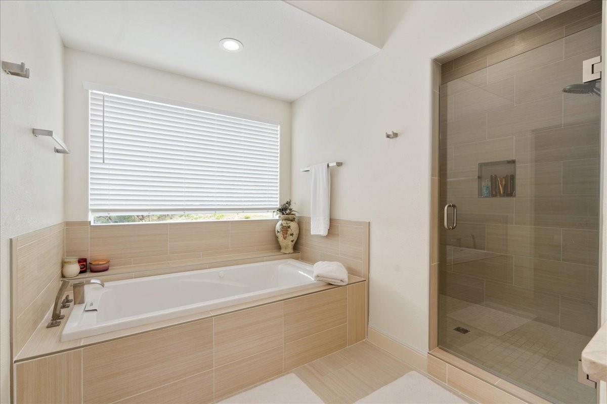 20913 Nimitz Ave, Lago Vista, TX 78645