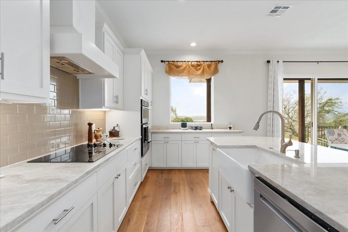 20913 Nimitz Ave, Lago Vista, TX 78645