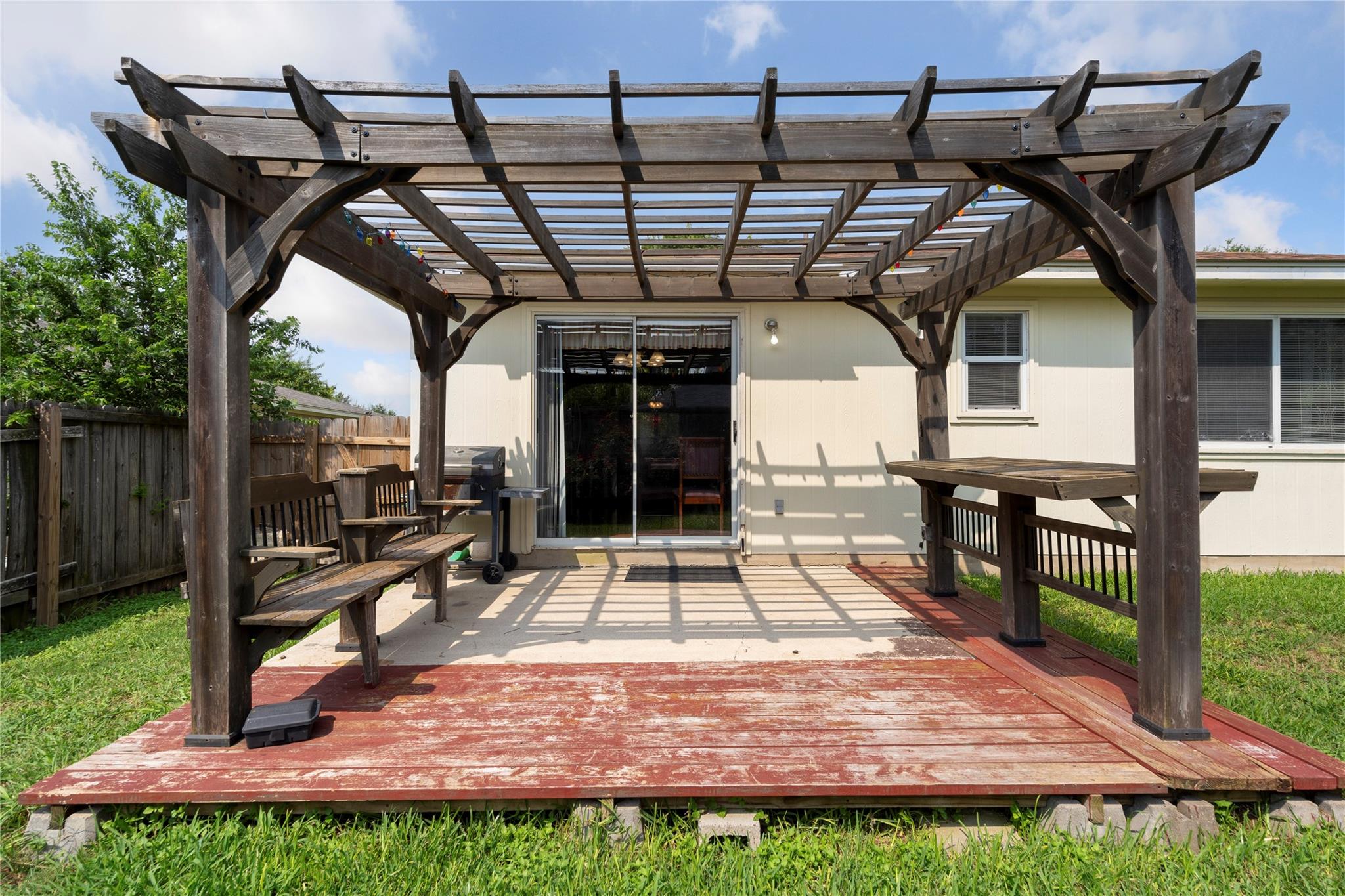 120 Grant Way, Kyle, TX 78640